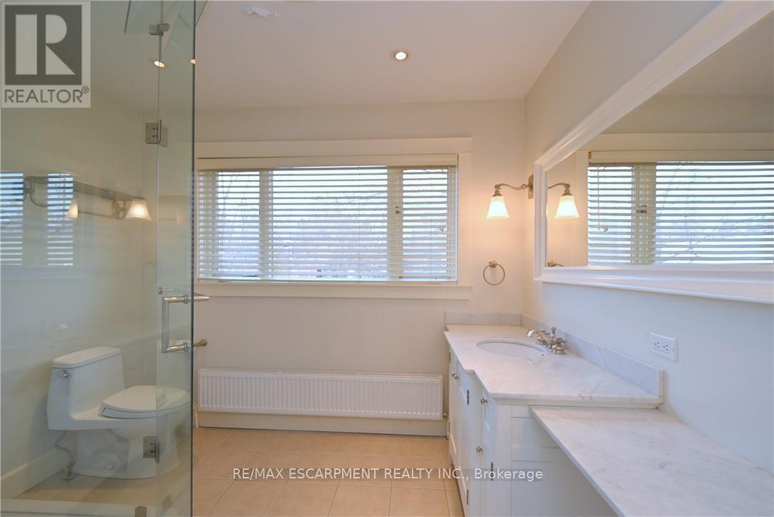 Photo 27 of 209 Allan Street, Oakville ON