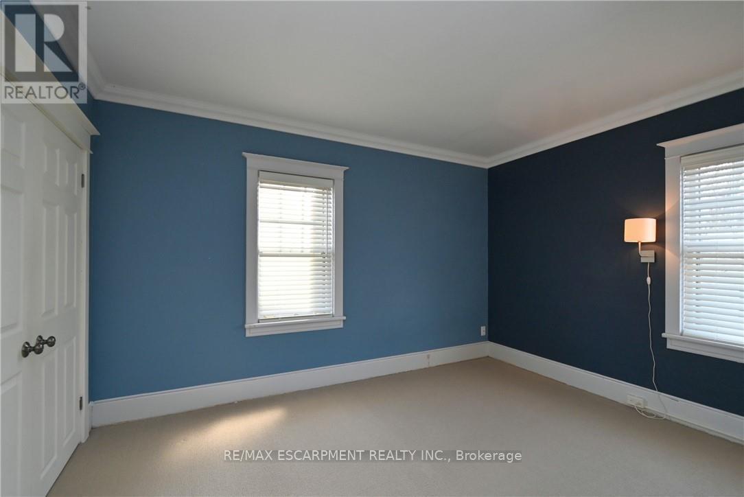 Photo 10 of 209 Allan Street, Oakville ON