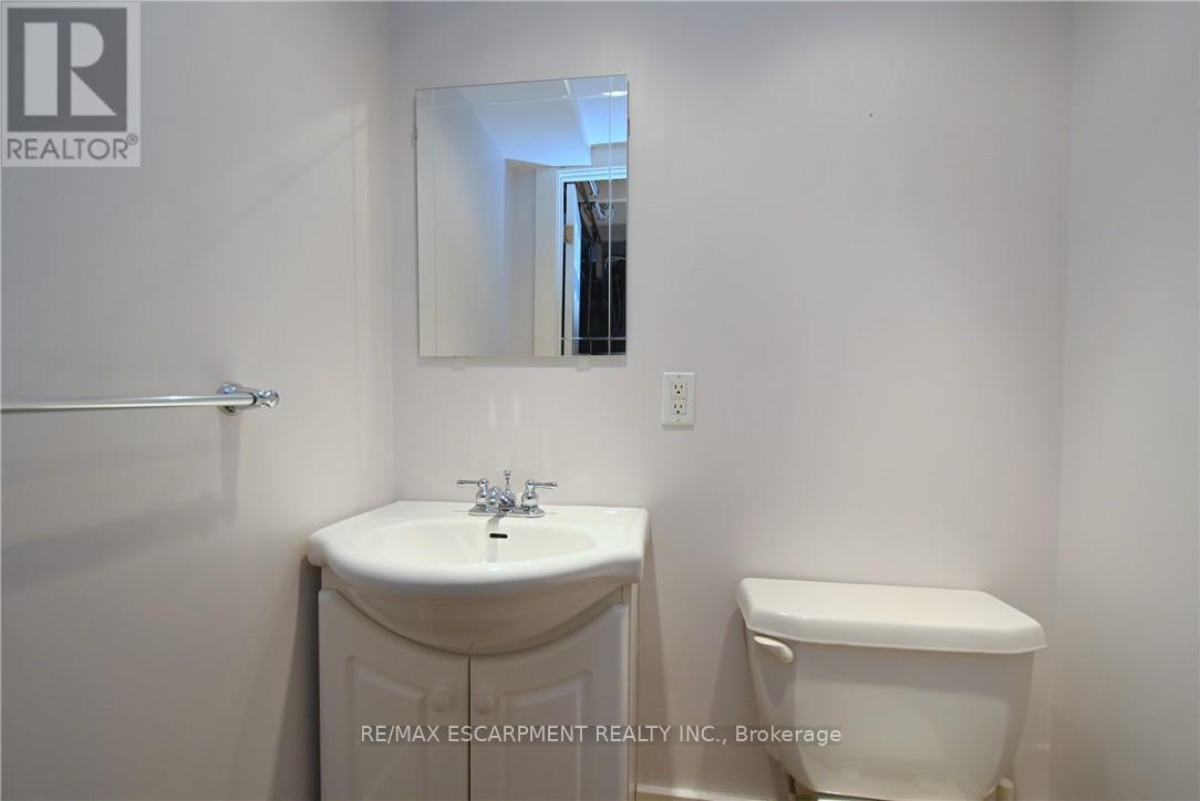 Photo 16 of 209 Allan Street, Oakville ON