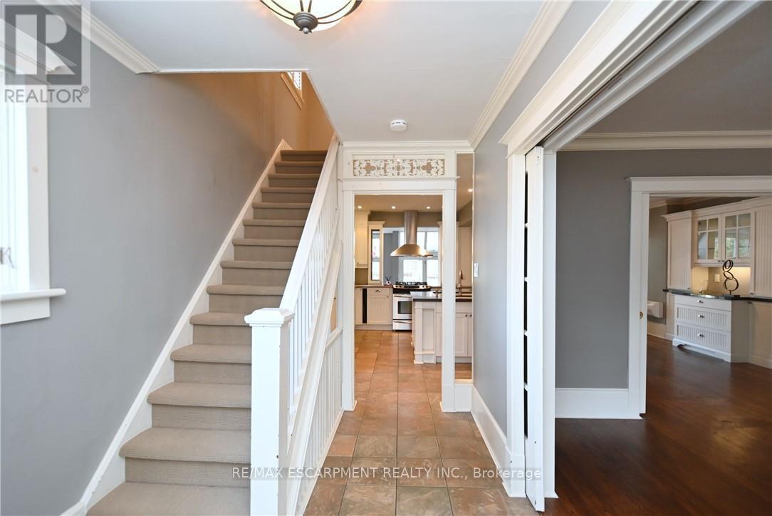 Photo 26 of 209 Allan Street, Oakville ON