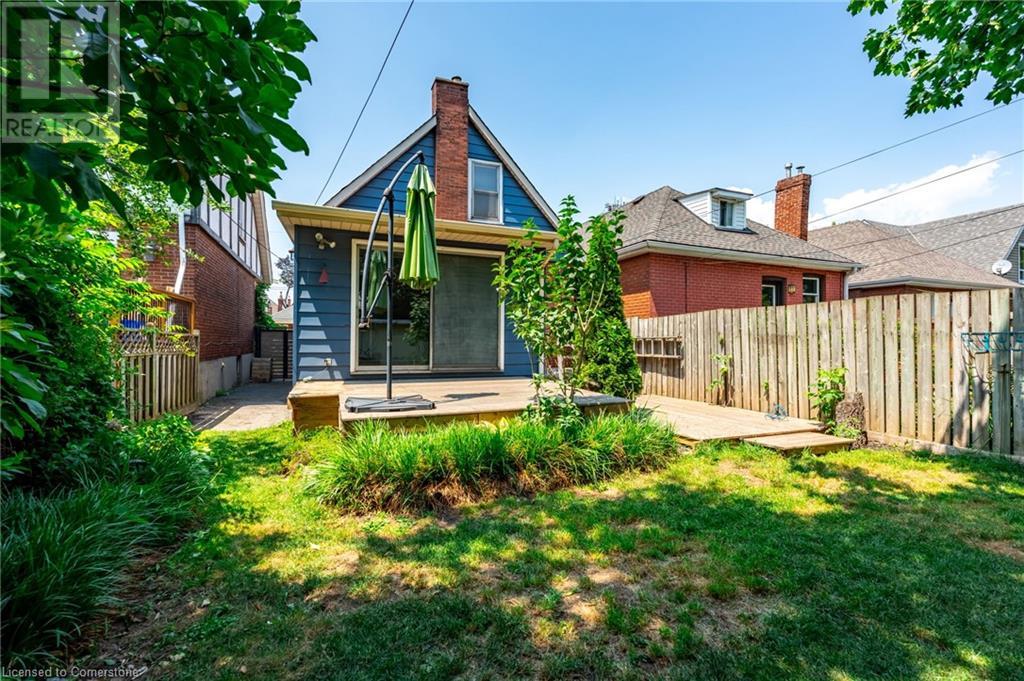 Photo 26 of 52 Connaught Avenue N, Hamilton ON
