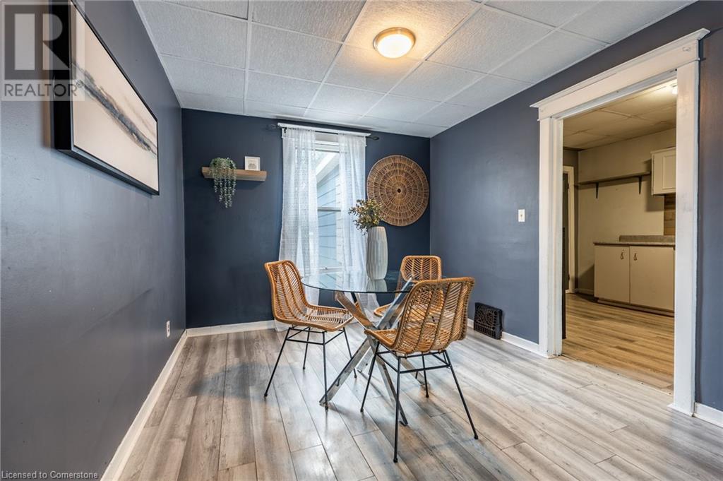 Photo 8 of 52 Connaught Avenue N, Hamilton ON