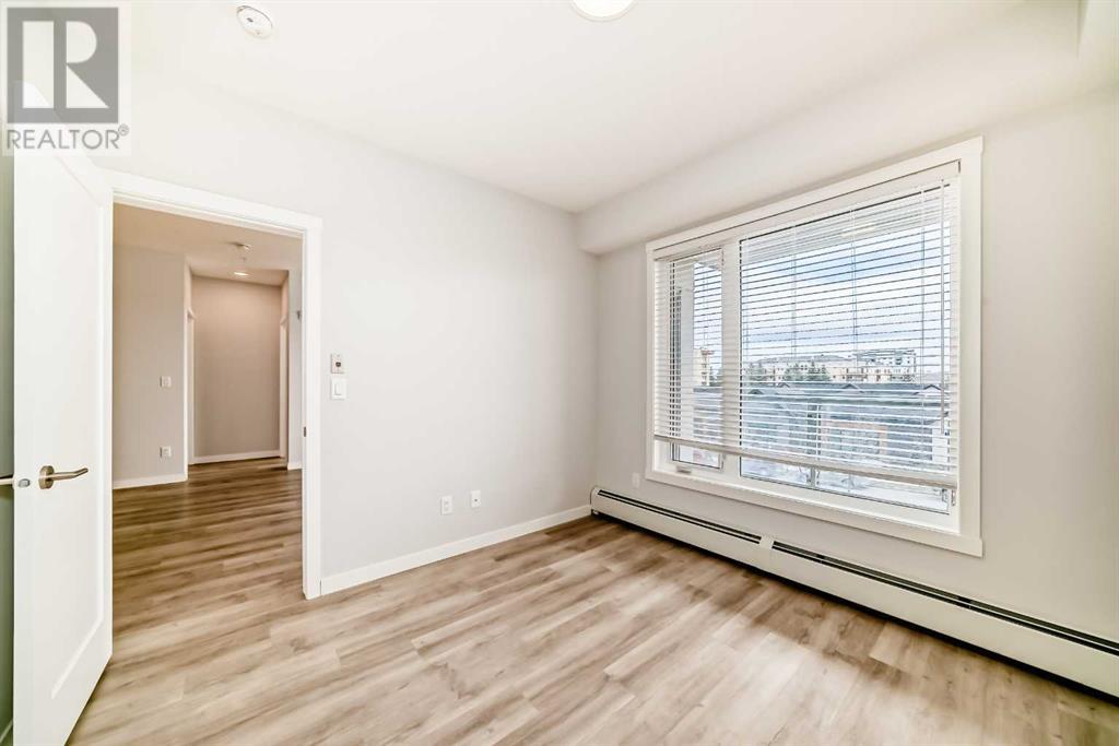 Single Family House for Sale in   Shawnee Square SW Shawnee Slopes Calgary 