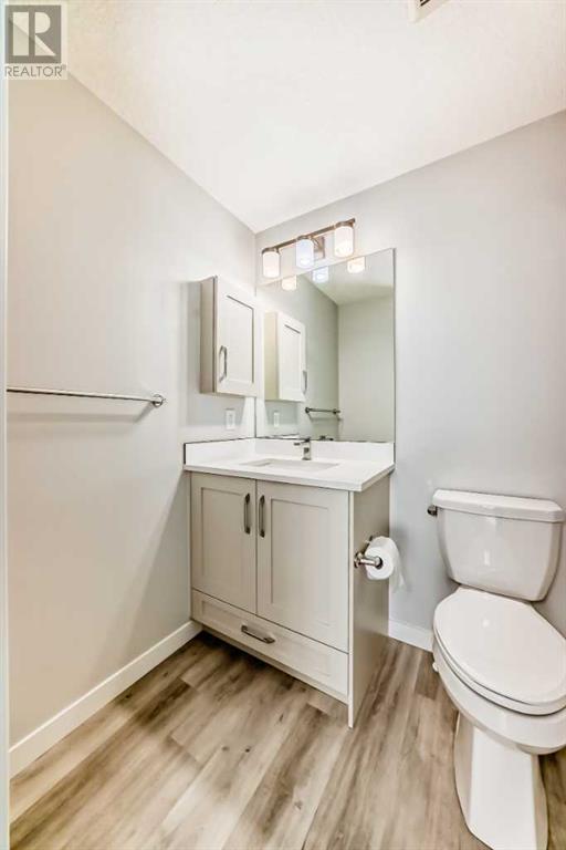 Single Family House for Sale in   Shawnee Square SW Shawnee Slopes Calgary 