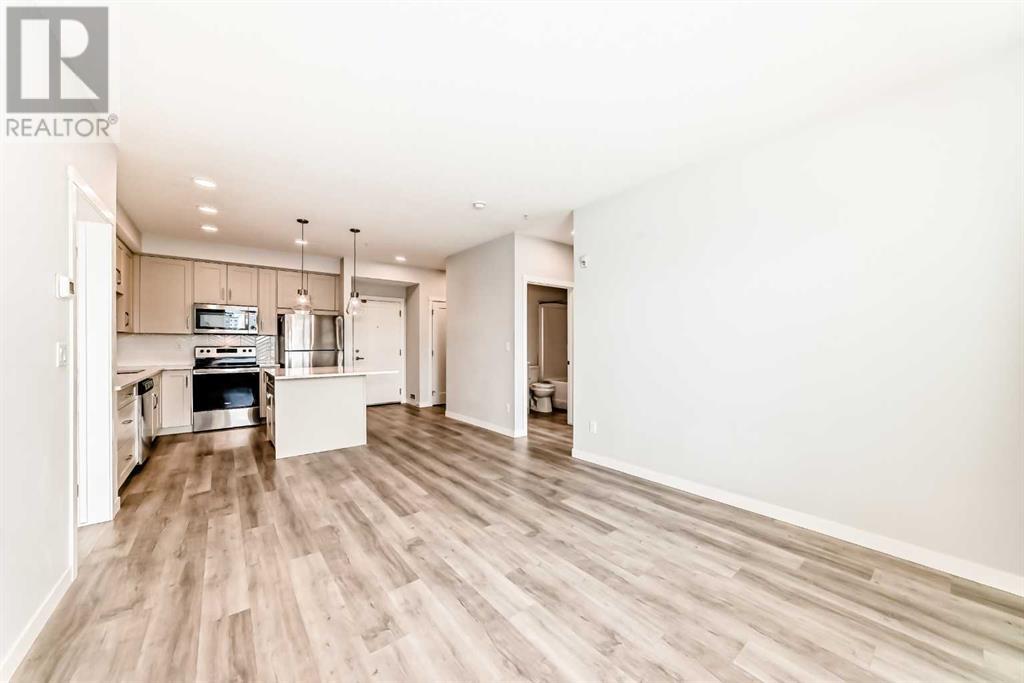 Single Family House for Sale in   Shawnee Square SW Shawnee Slopes Calgary 