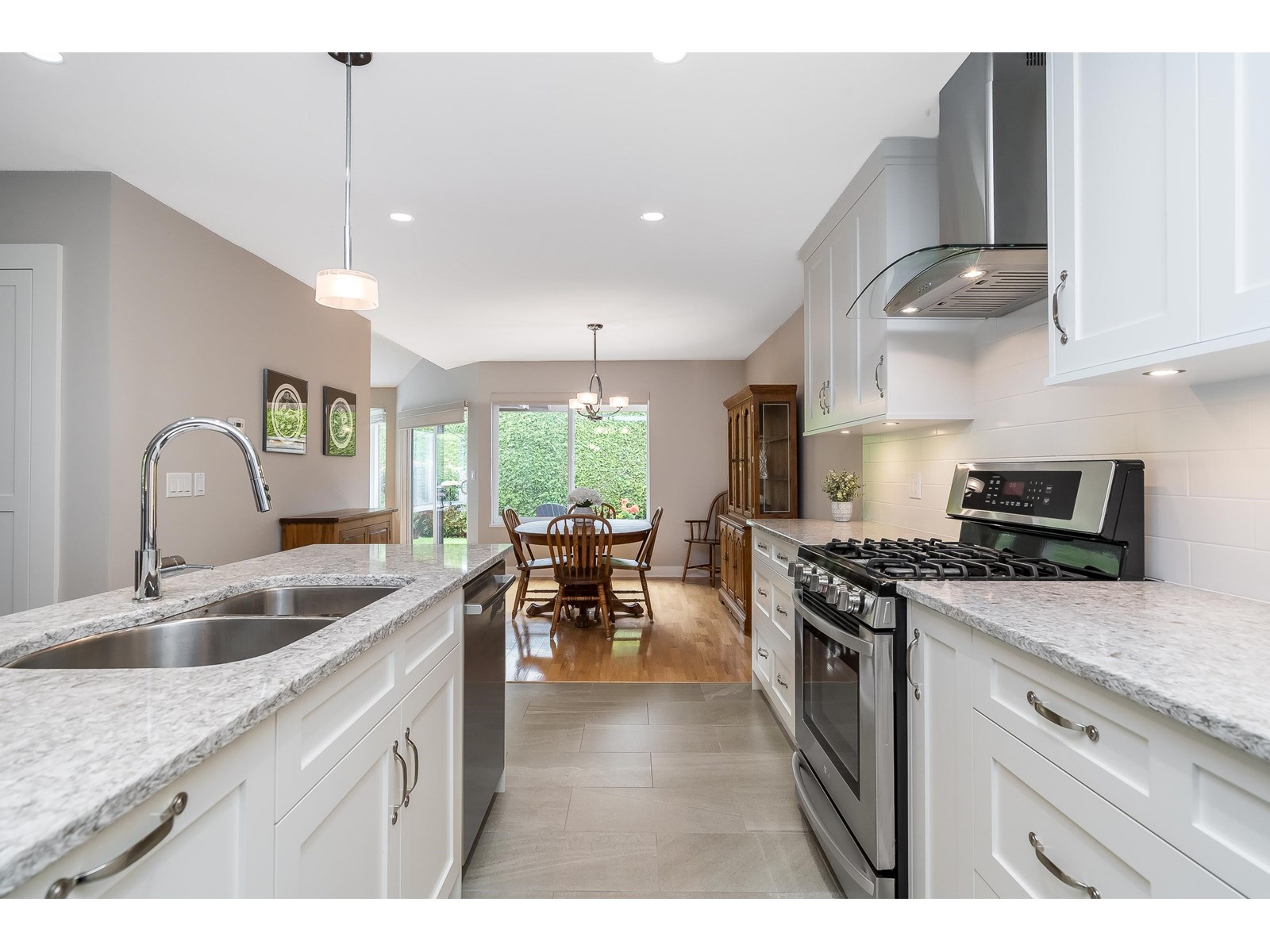 Photo 16 of 1 1854 Southmere Crescent, Surrey BC