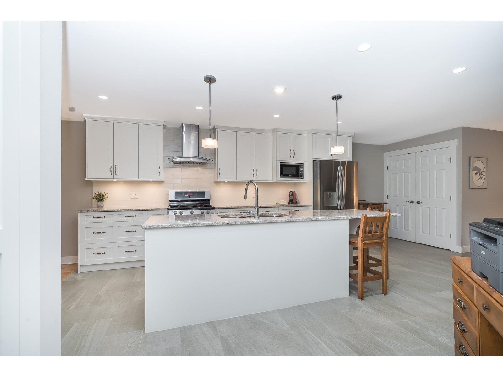 Photo 15 of 1 1854 Southmere Crescent, Surrey BC