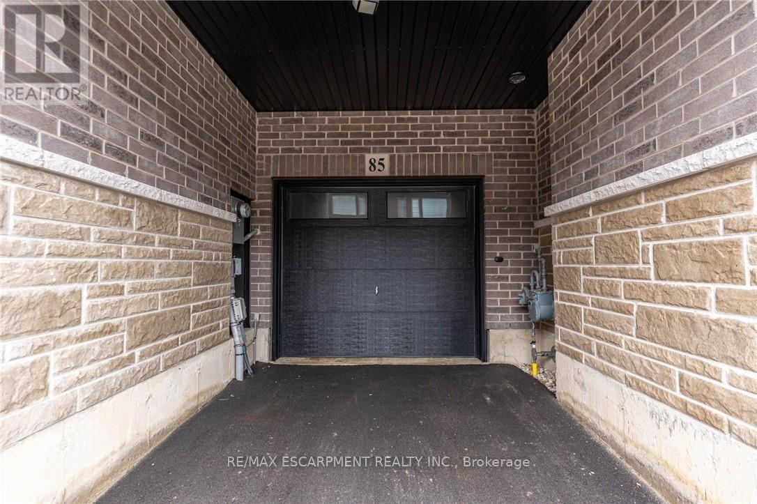 Photo 3 of 85 61 Soho Street, Hamilton ON