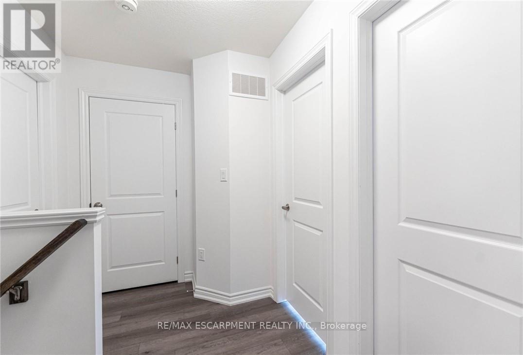 Photo 30 of 85 61 Soho Street, Hamilton ON