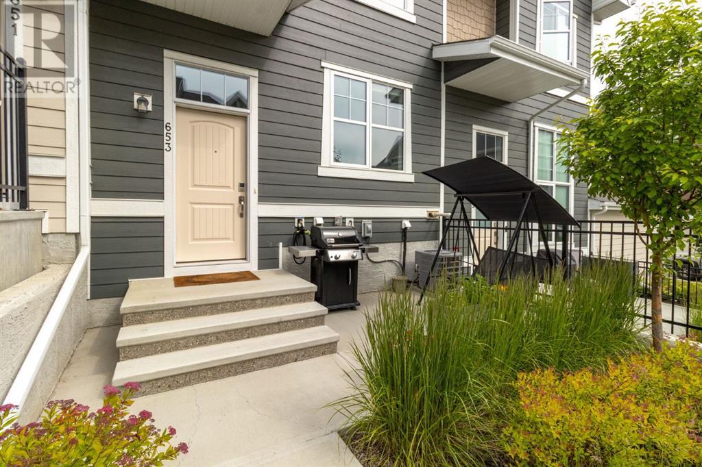 Single Family House for Sale in  Cranbrook Walk SE Cranston Calgary 