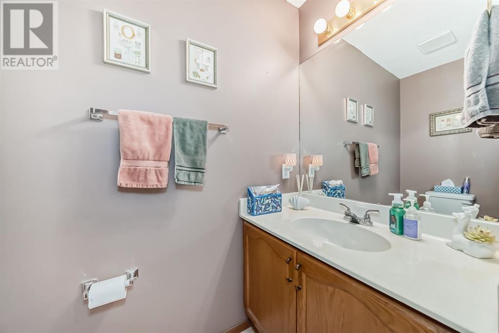 Single Family House for Sale in  Coral Keys Place NE Coral Springs Calgary 