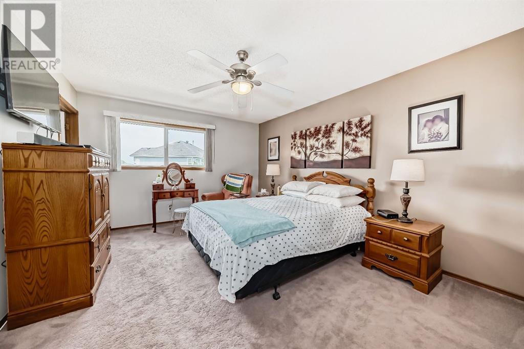 Single Family House for Sale in  Coral Keys Place NE Coral Springs Calgary 