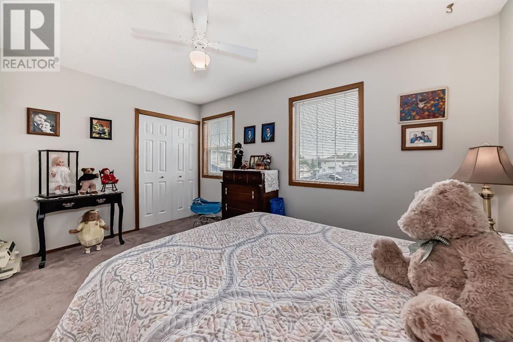 Single Family House for Sale in  Coral Keys Place NE Coral Springs Calgary 