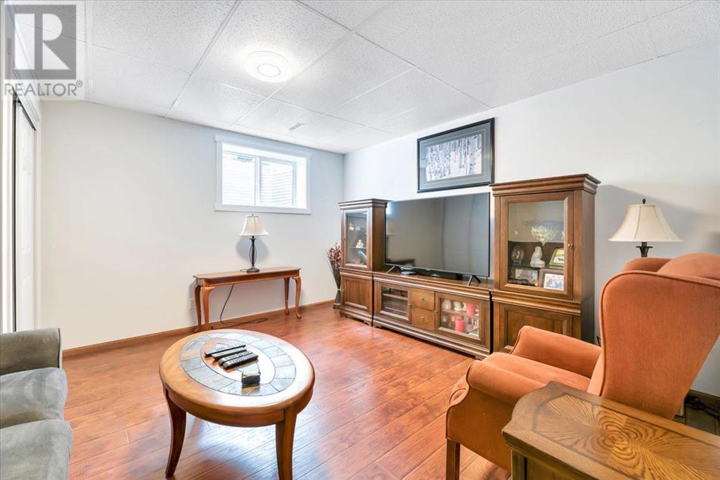 Single Family House for Sale in  Coral Keys Place NE Coral Springs Calgary 