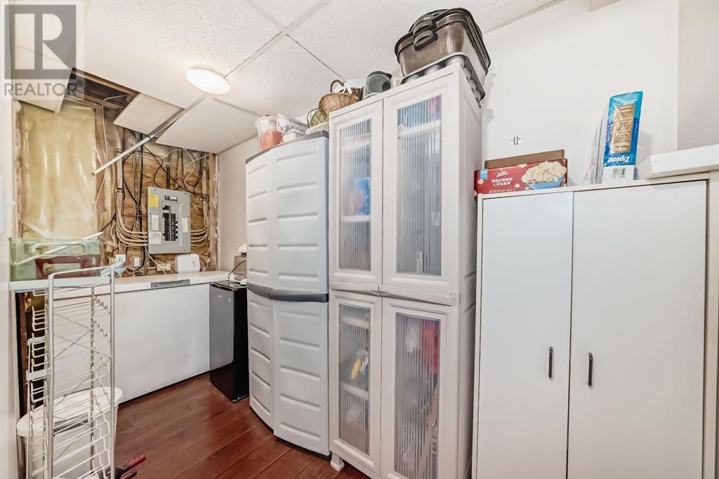 Single Family House for Sale in  Coral Keys Place NE Coral Springs Calgary 
