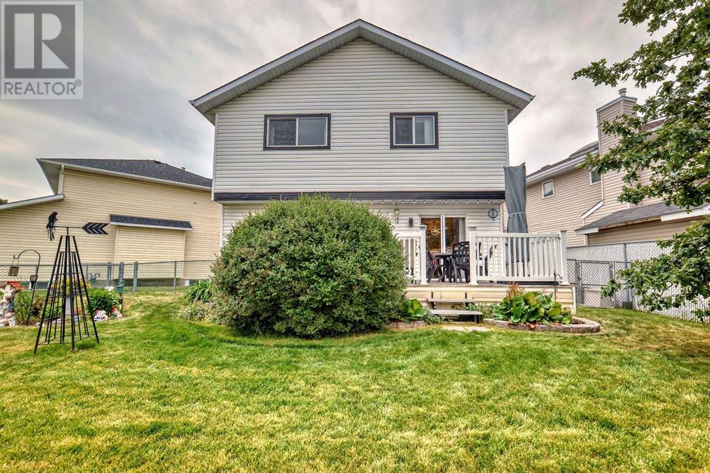 Single Family House for Sale in  Coral Keys Place NE Coral Springs Calgary 