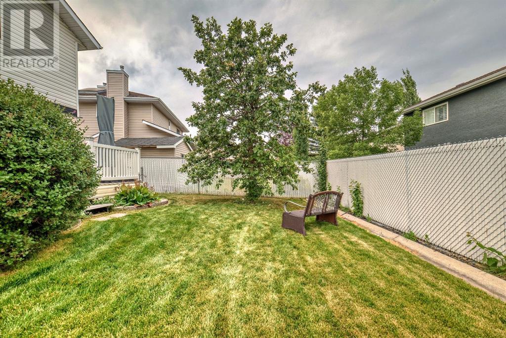 Single Family House for Sale in  Coral Keys Place NE Coral Springs Calgary 