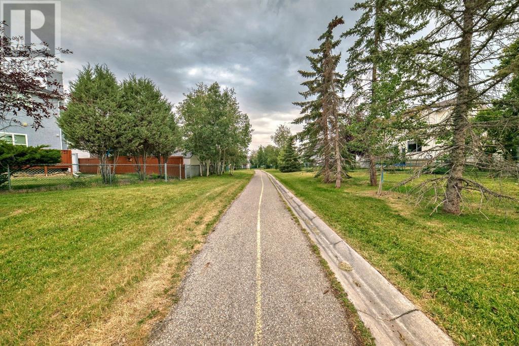 Single Family House for Sale in  Coral Keys Place NE Coral Springs Calgary 