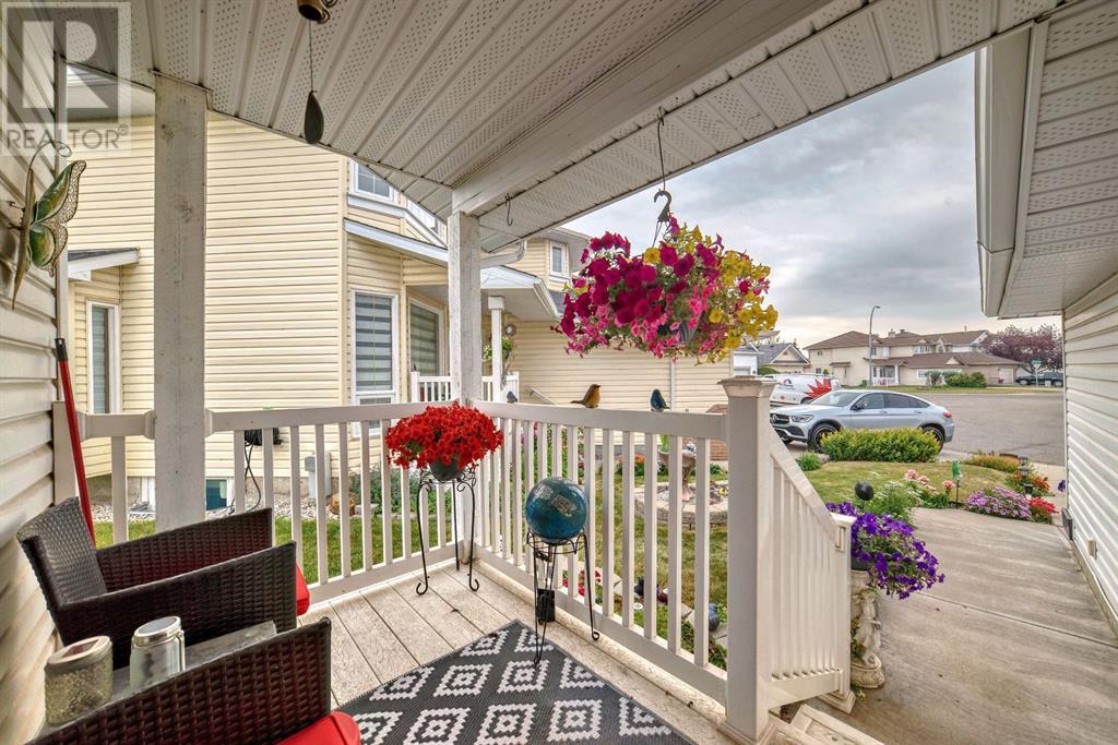 Single Family House for Sale in  Coral Keys Place NE Coral Springs Calgary 
