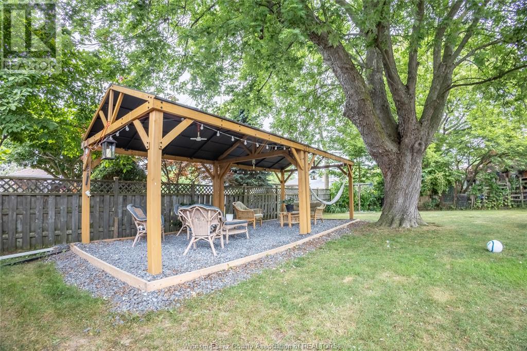 Photo 11 of 7 Gladstone Avenue, Leamington ON