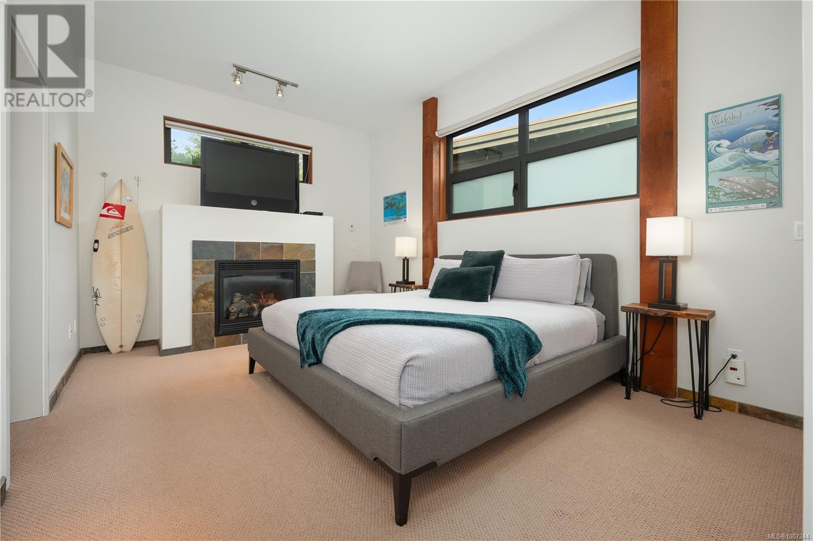 201 515 Marine Dr, Ucluelet