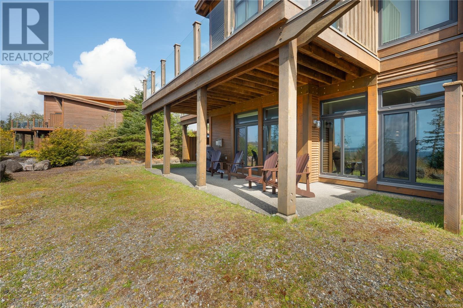 201 515 Marine Dr, Ucluelet