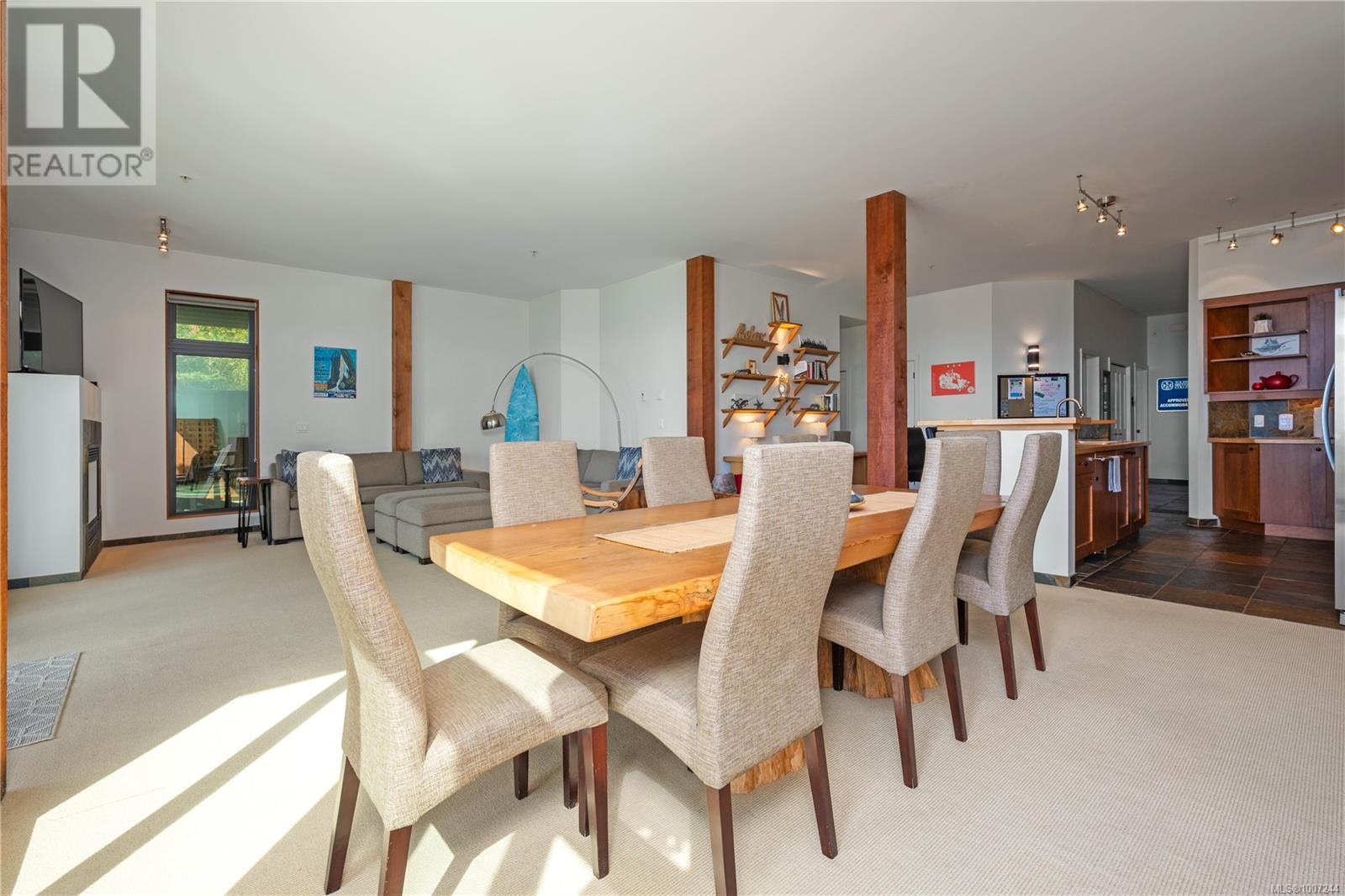 201 515 Marine Dr, Ucluelet