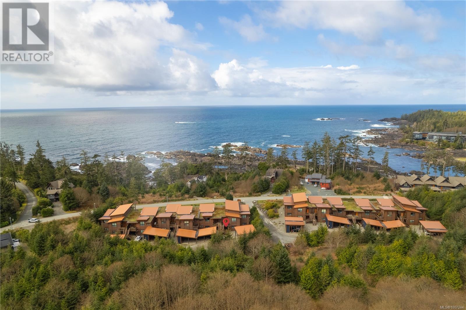 201 515 Marine Dr, Ucluelet