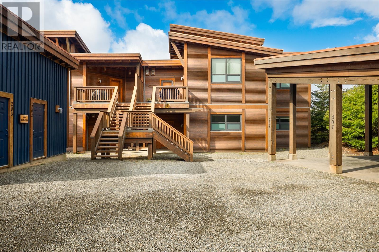 201 515 Marine Dr, Ucluelet