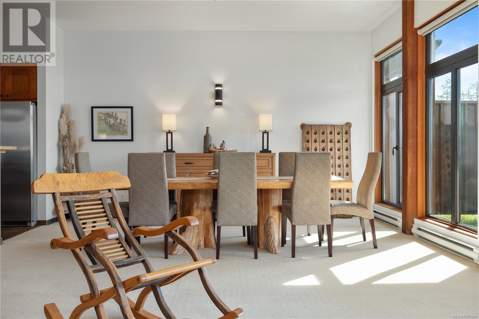 201 515 Marine Dr, Ucluelet