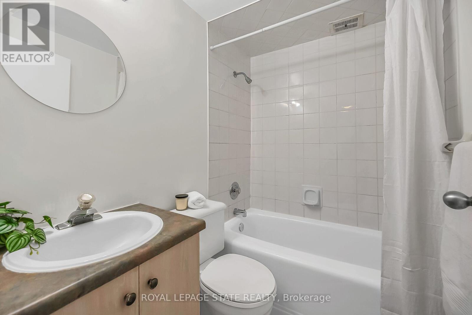 Photo 24 of 702 81 Charlton Avenue E, Hamilton ON