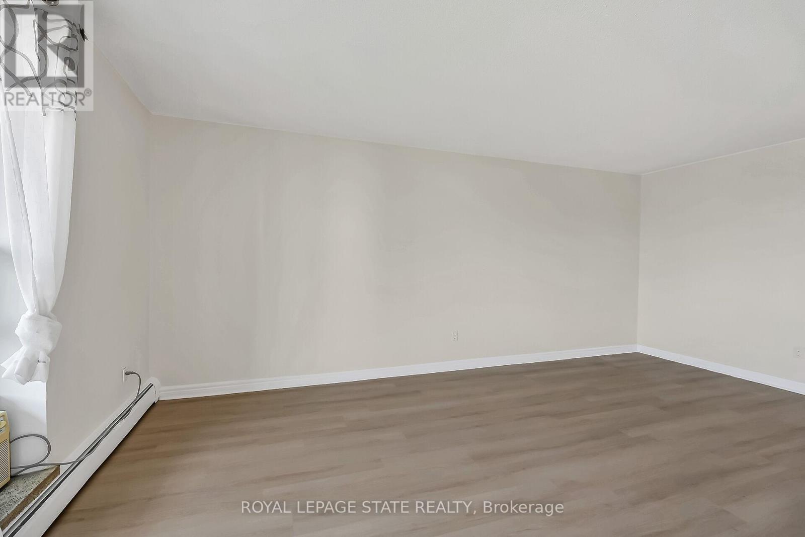 Photo 9 of 702 81 Charlton Avenue E, Hamilton ON