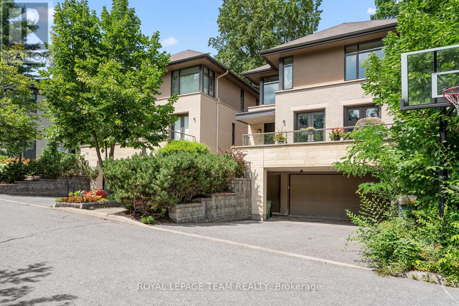 Photo 10 of 103 Black Maple Private, Ottawa ON