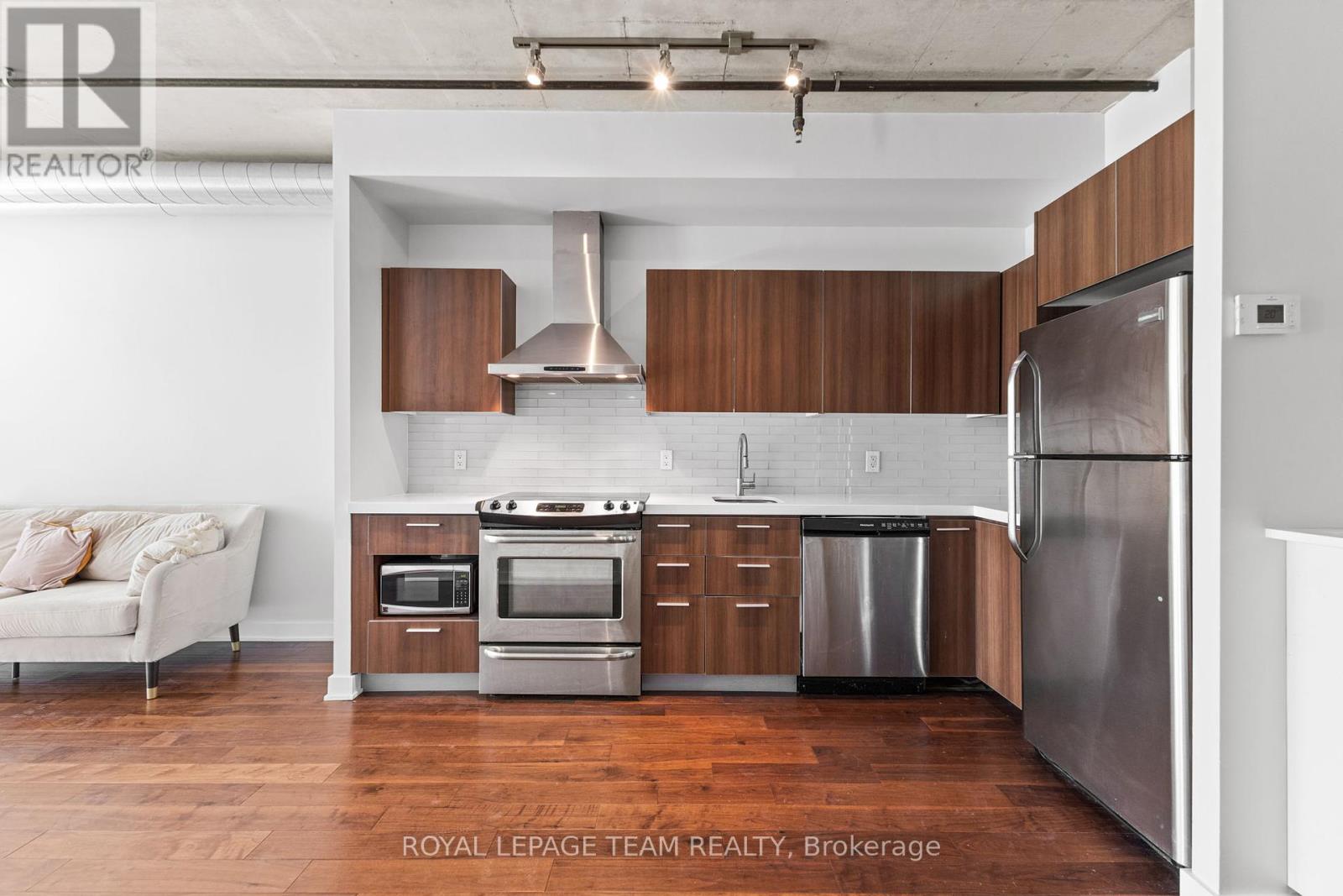 Modern Kitchen