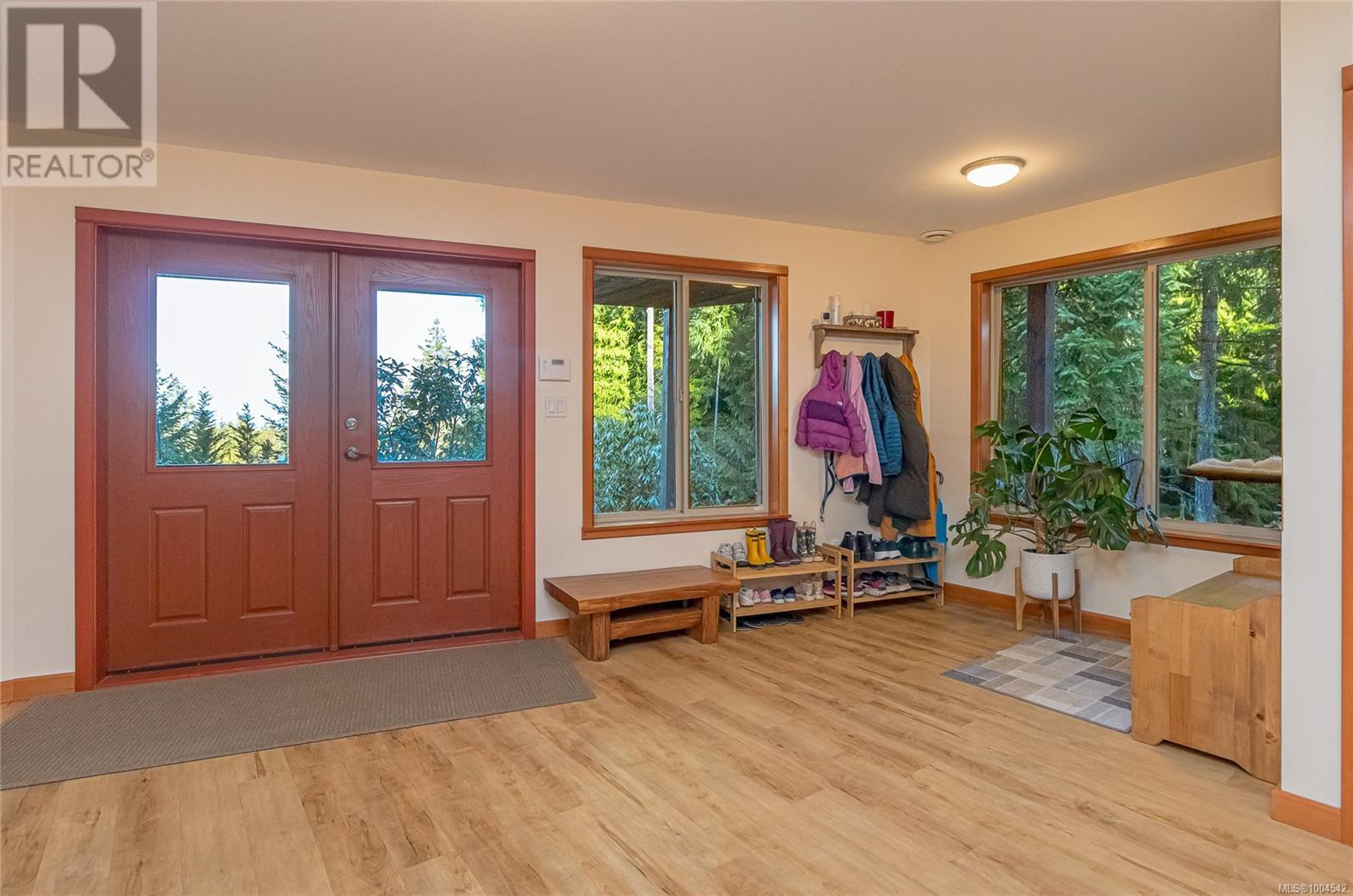 Photo 41 of 1556 Meadowood Way, Qualicum Beach BC