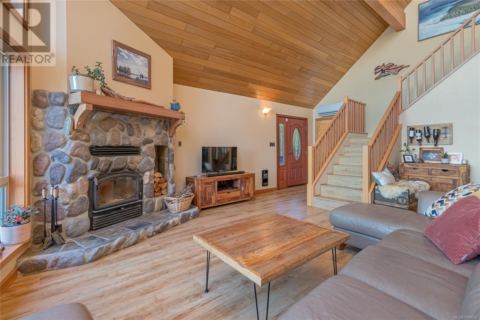Photo 40 of 1556 Meadowood Way, Qualicum Beach BC