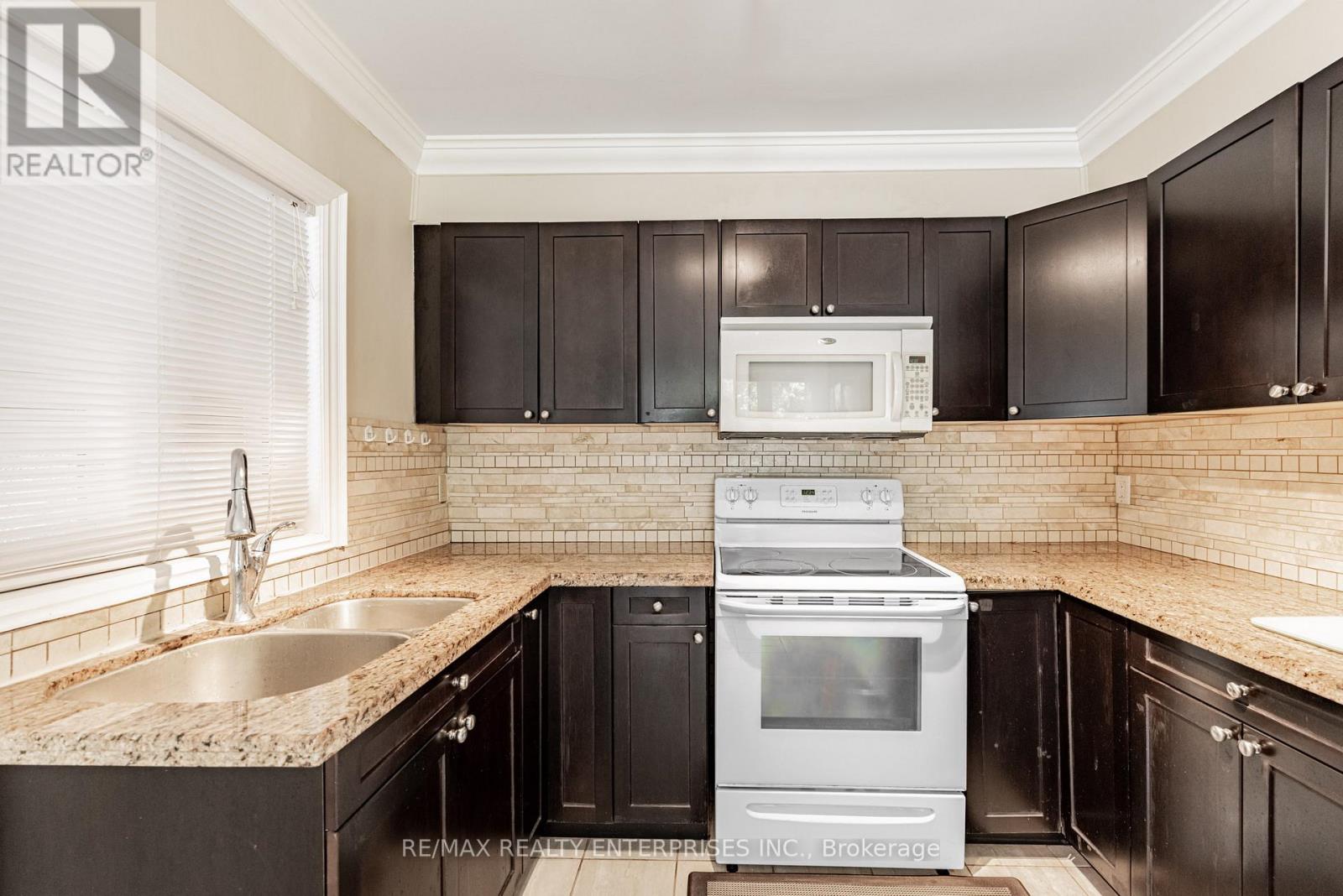Photo 28 of 2694 Truscott Drive, Mississauga ON