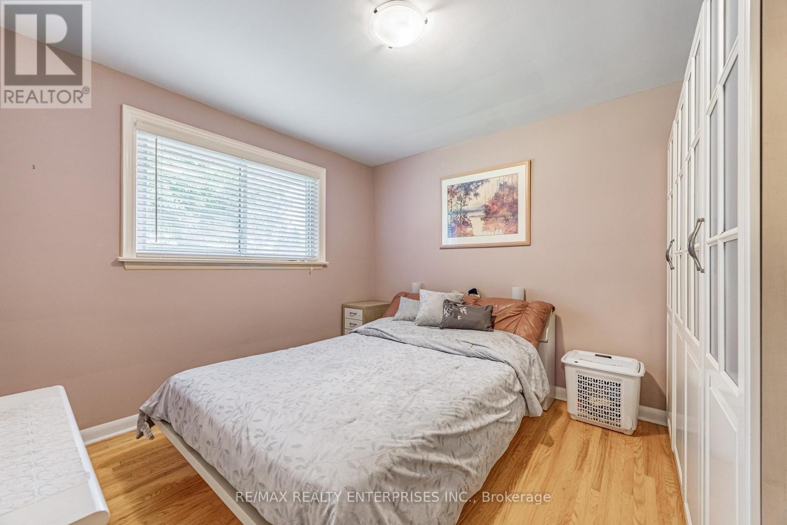 Photo 29 of 2694 Truscott Drive, Mississauga ON