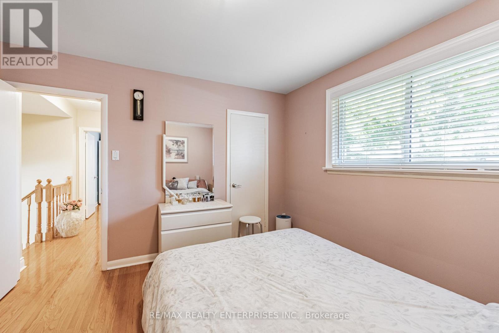 Photo 12 of 2694 Truscott Drive, Mississauga ON
