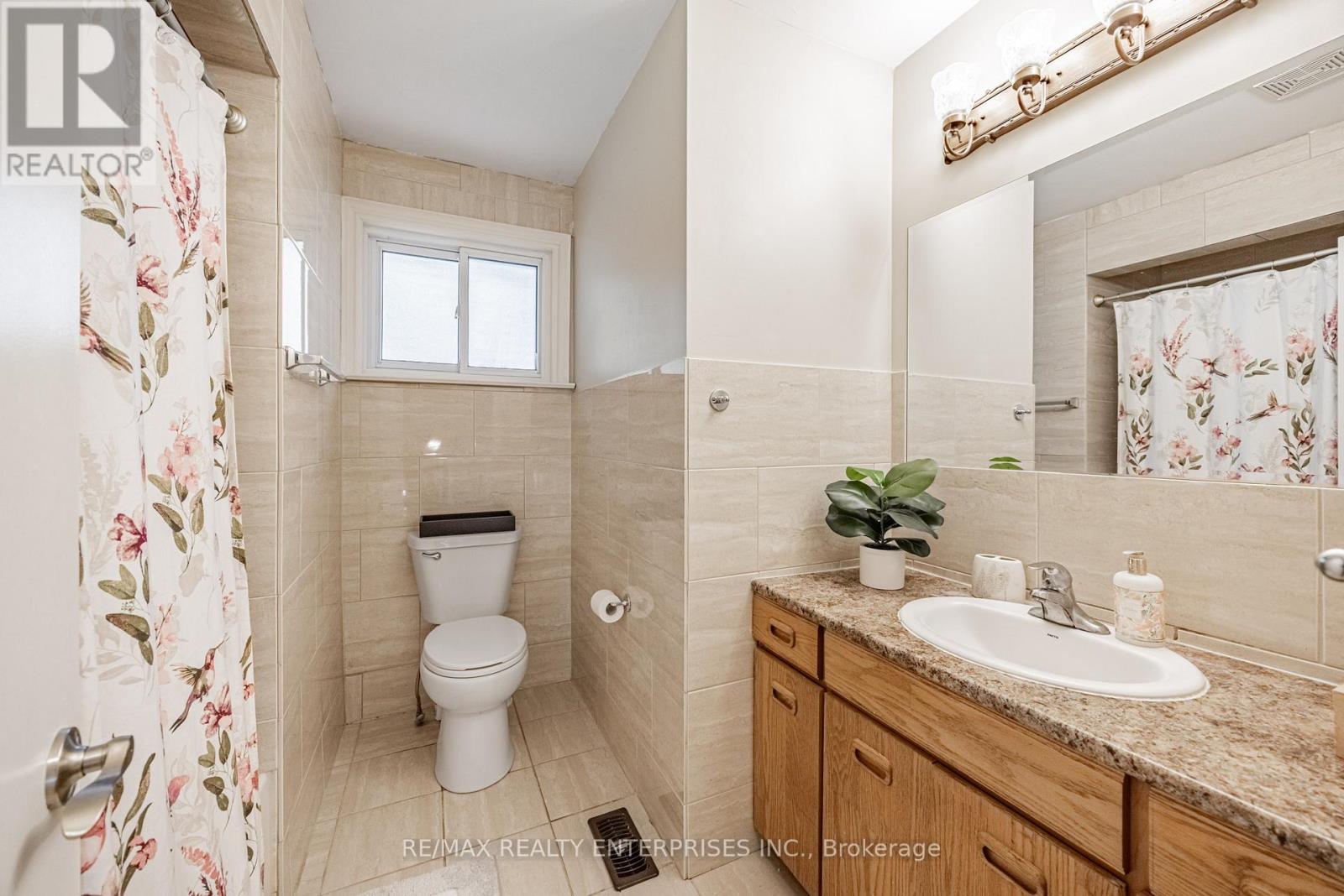 Photo 14 of 2694 Truscott Drive, Mississauga ON