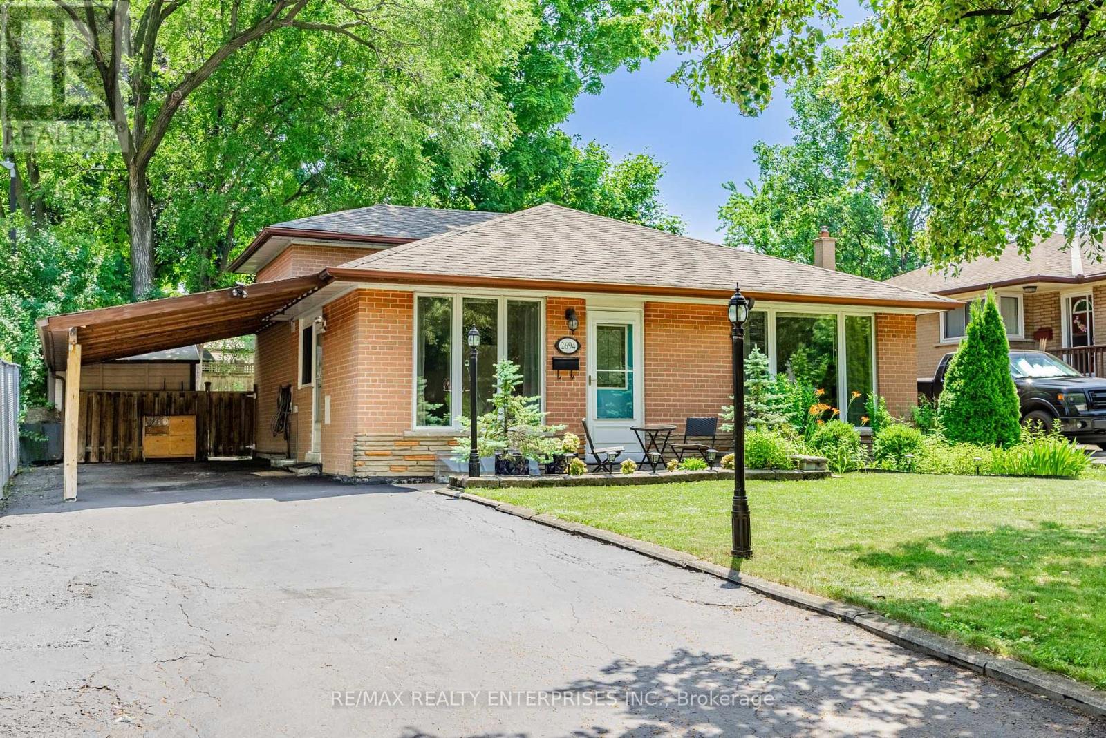 Photo 15 of 2694 Truscott Drive, Mississauga ON