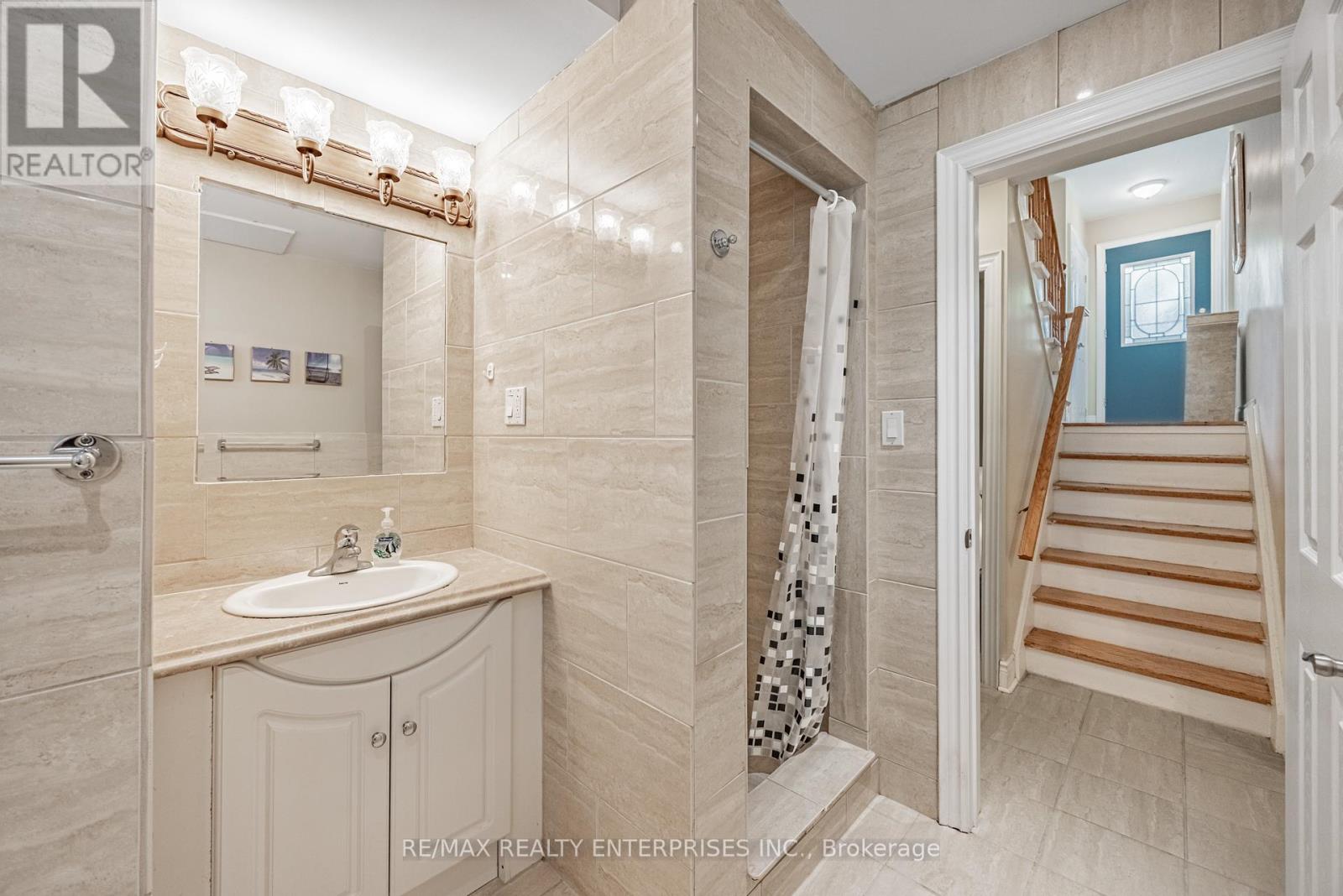 Photo 20 of 2694 Truscott Drive, Mississauga ON
