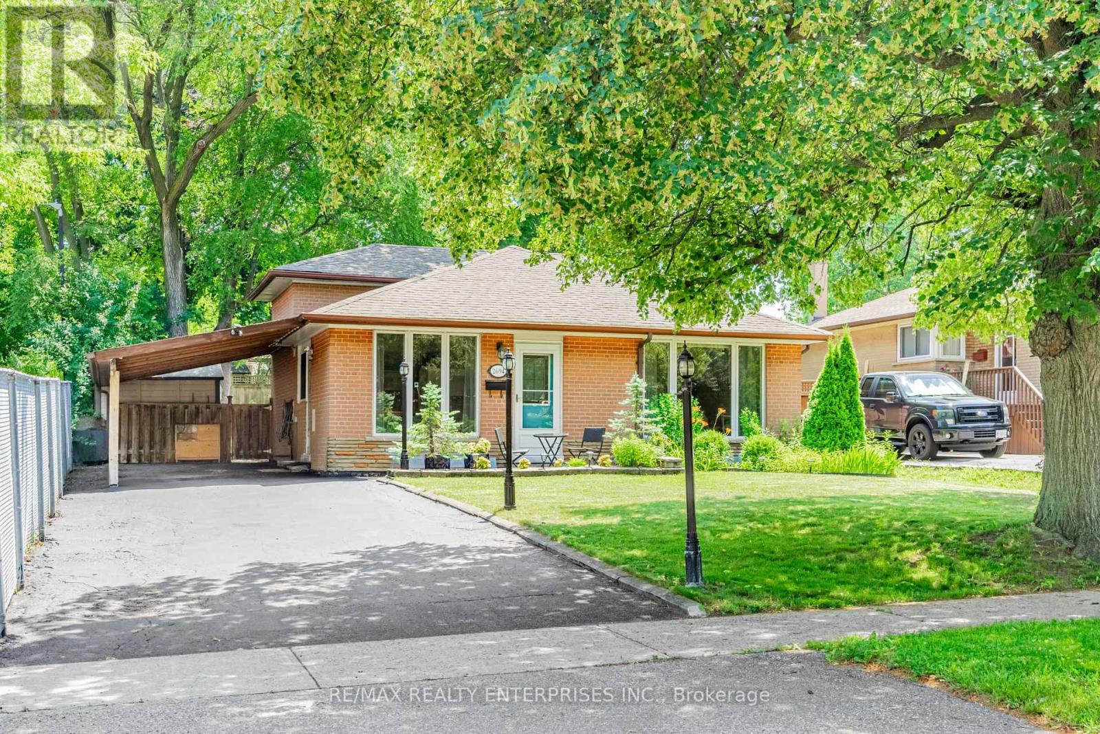 Photo 26 of 2694 Truscott Drive, Mississauga ON