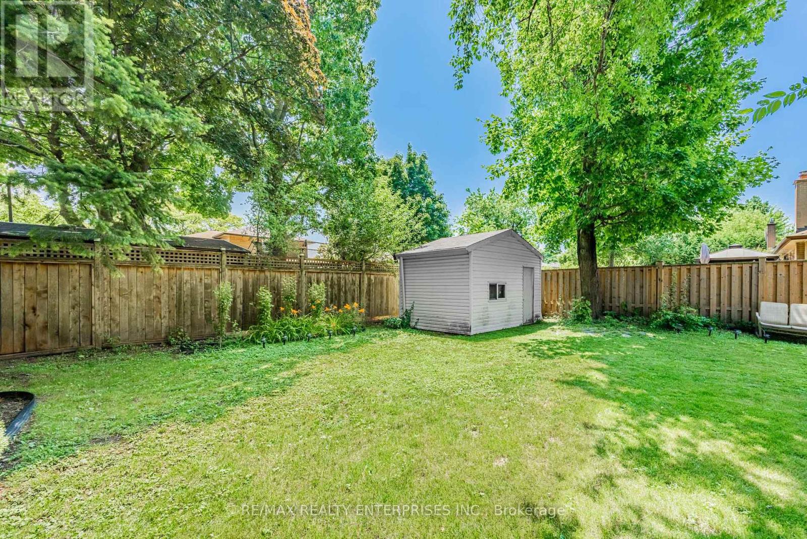 Photo 10 of 2694 Truscott Drive, Mississauga ON