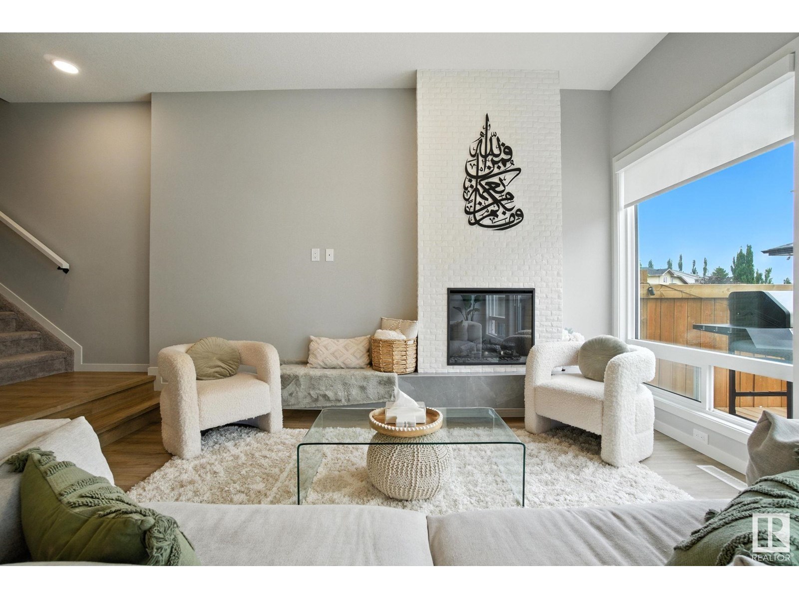 Photo 13 of 17367 100 St Nw, Edmonton AB