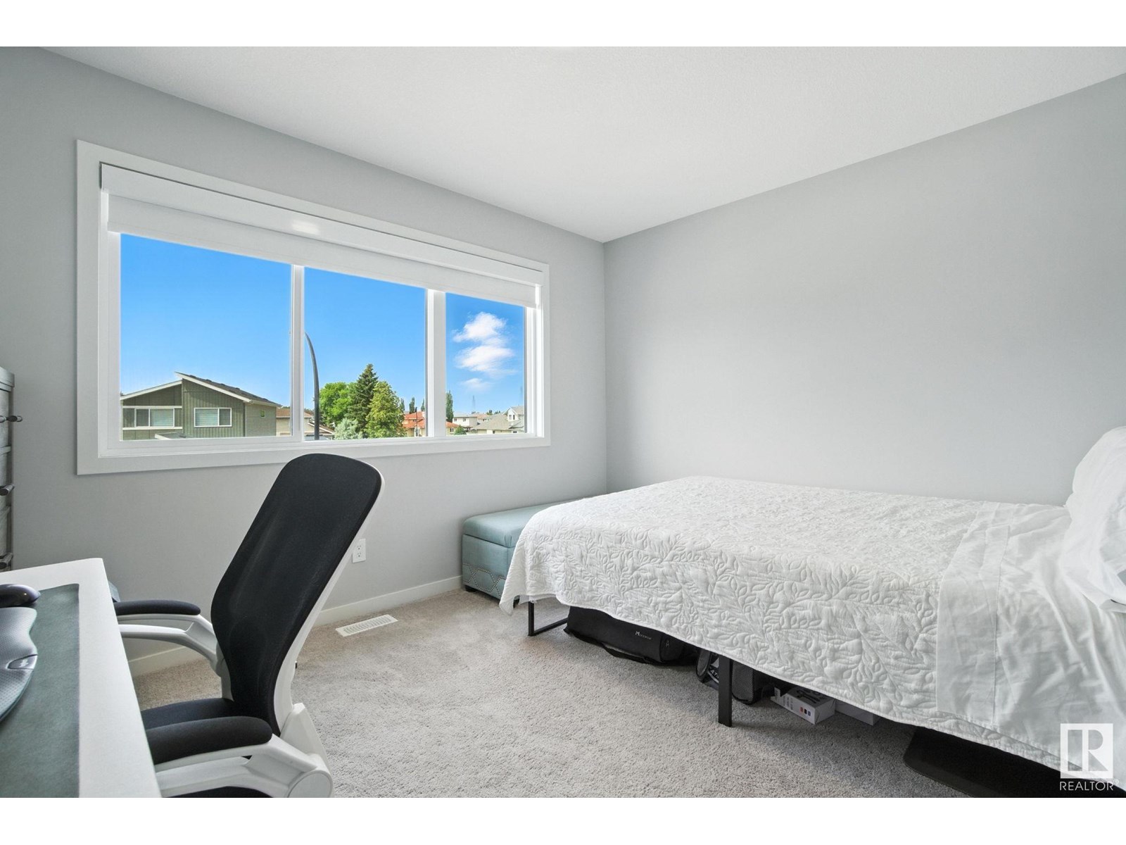 Photo 33 of 17367 100 St Nw, Edmonton AB