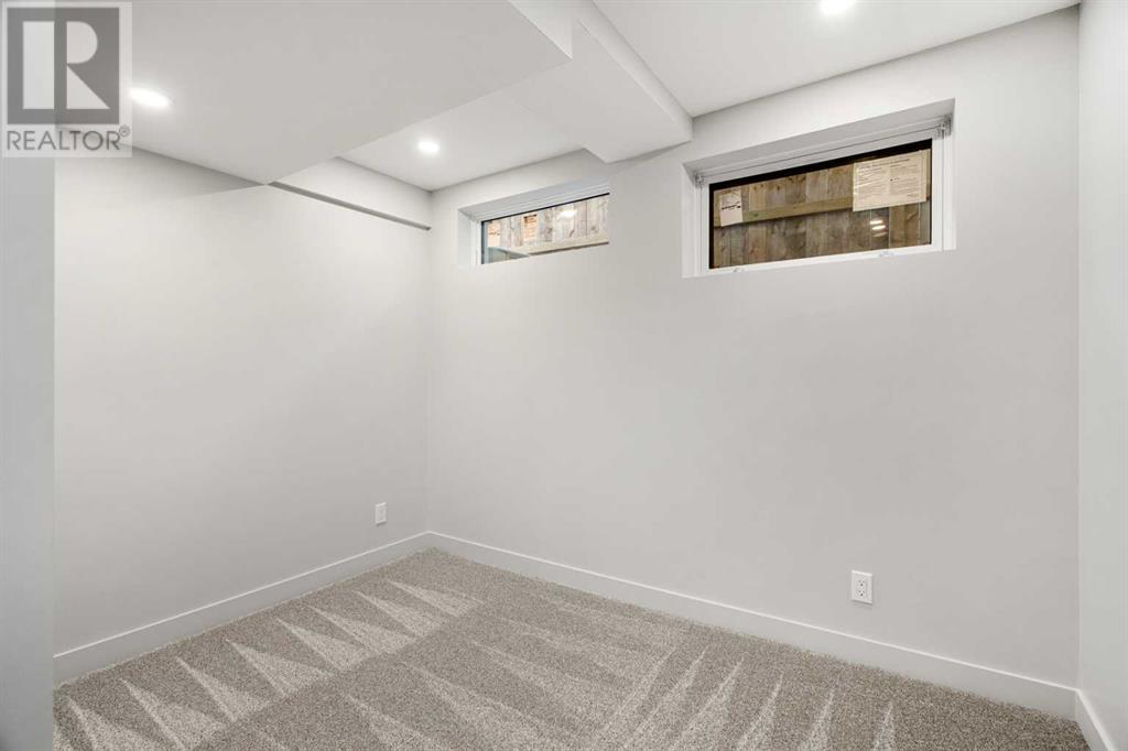 Single Family House Bungalow for Sale in  Gainsborough Drive SW Glamorgan Calgary 