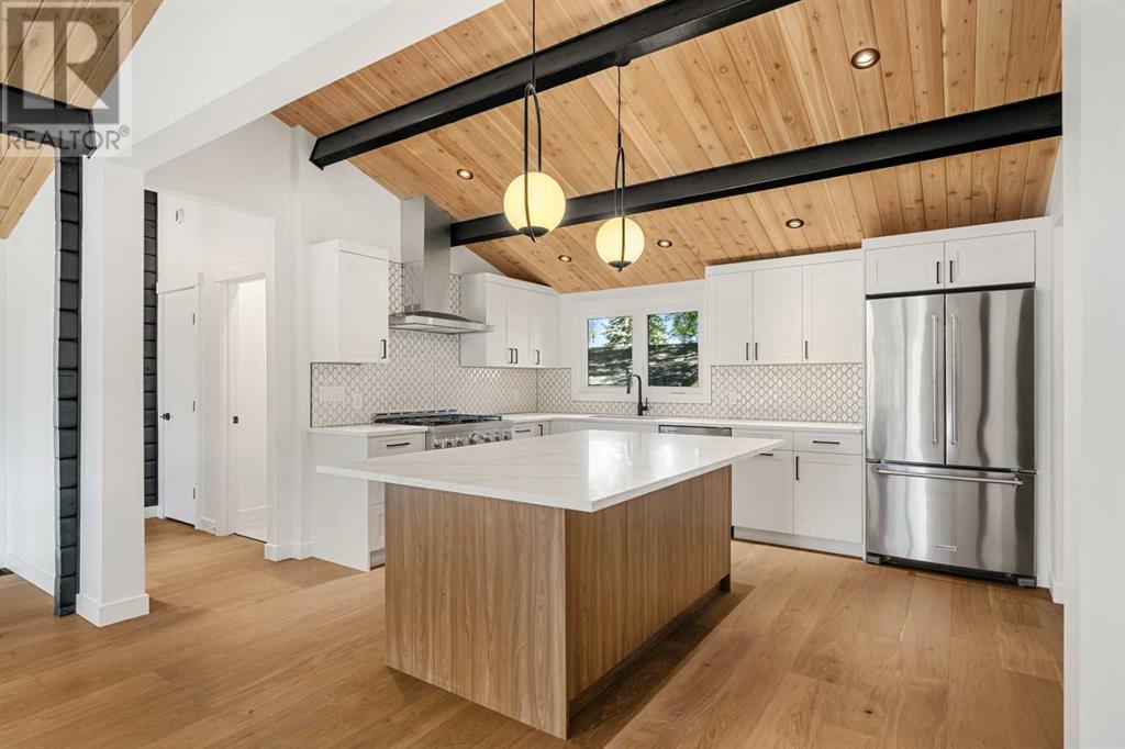 Single Family House Bungalow for Sale in  Gainsborough Drive SW Glamorgan Calgary 