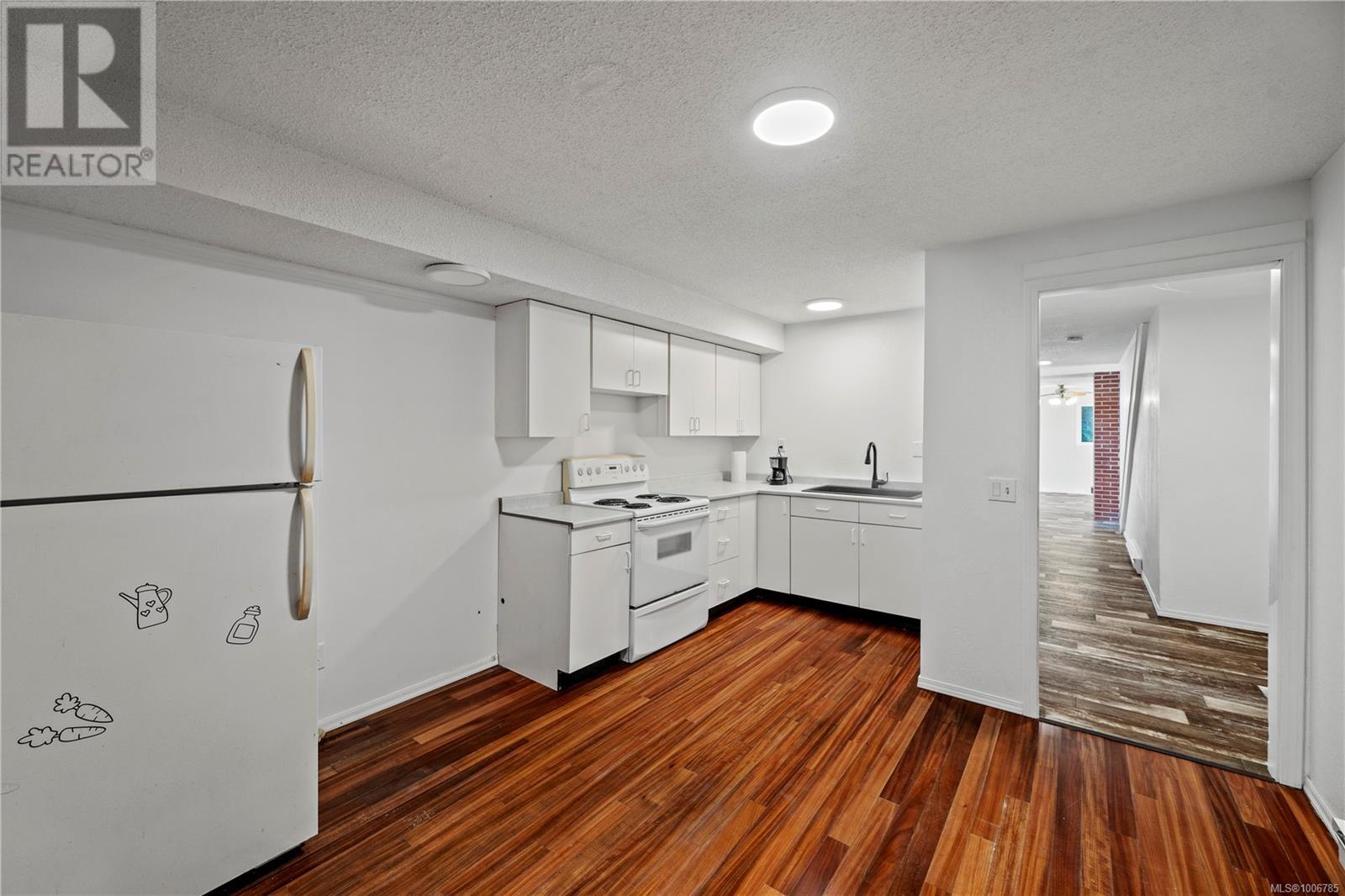 2276 Kemp Lake Rd, Sooke