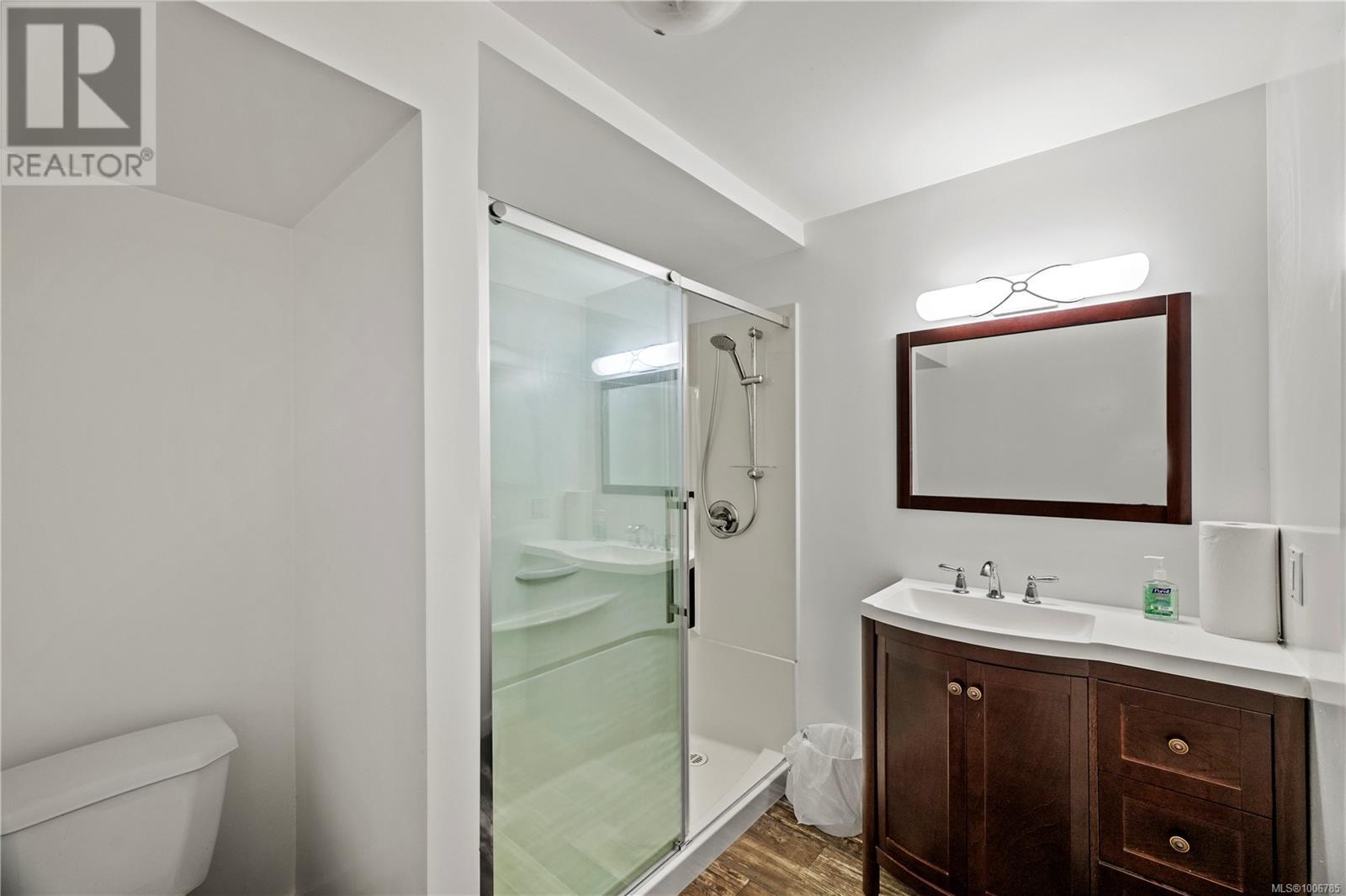 2276 Kemp Lake Rd, Sooke